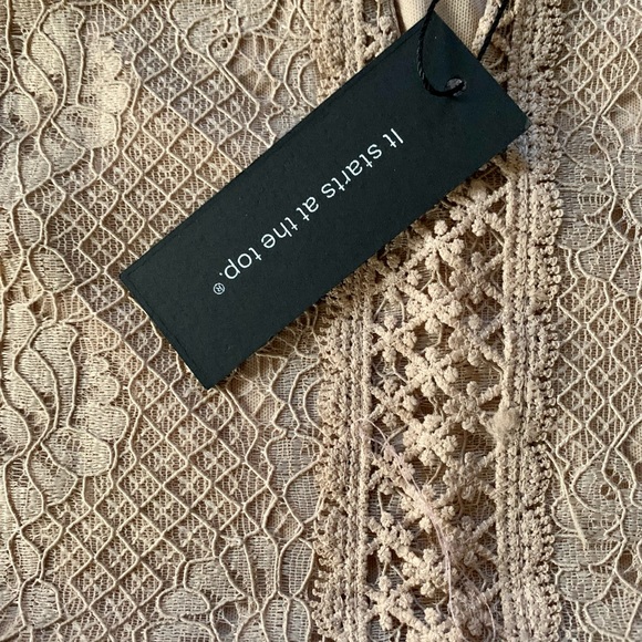 Cable and gauge lace top NWT - Picture 3 of 12